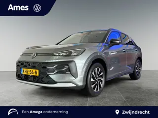 Volkswagen T-Roc 1.5 eTsi Life First Edition 116PK DSG | Trekhaak | Stuurverwarming | Zwart dak