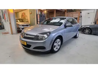 Opel Astra GTC 1.8 Enjoy