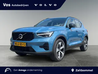 Volvo XC40 B4 Plus Dark | Harman Kardon | Elektrische stoelen met memory | Stoel & Stuurverwarming |