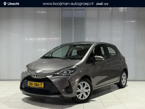 Toyota Yaris 1.0 VVT-i Aspiration | Trekhaak | Dealer onderhouden |