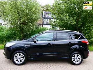 Ford Kuga 1.5 Titanium Styling Pack 150pk Clima Navi Trekhaak 2.000kg.