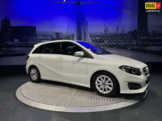 Mercedes-Benz B-klasse 180 *NL-Auto*Camera*Trekhaak*Led*Navi*