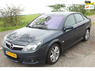 Opel Vectra GTS 2.2-16V Sport // APK 05/2027 //