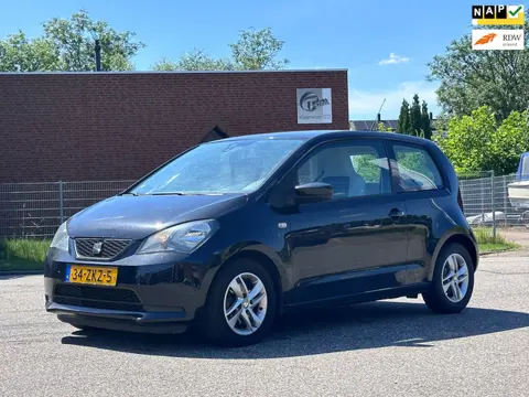 Seat Mii 1.0 Style Chic Navigatie*Airco*LM velgen*NAP*Dealer onderhouden*2e eigenaar*