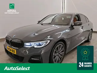 BMW 3-serie 330e 292pk PHEV High Executive M Sport | SOH 93% | Leder | Stoelverwarming | Elektrische