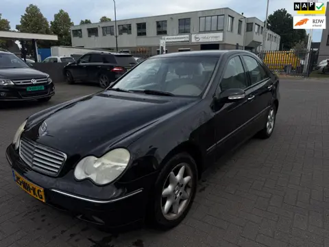 Mercedes-Benz C-klasse 180 K. Elegance Veel opties nette auto