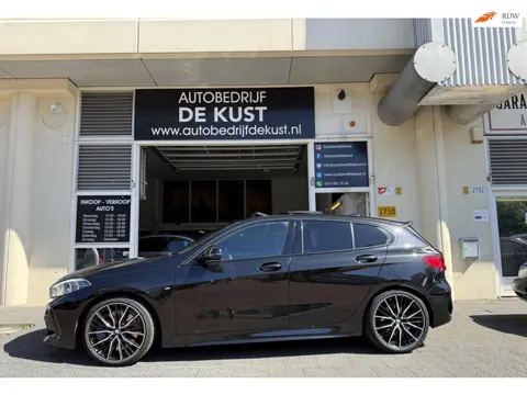 BMW 1-serie 118i AUT 2020 M-Performance Pano Vol
