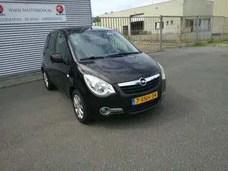 Opel Agila 1.0 Berlin Staat in Hoogeveen (bj 2014)