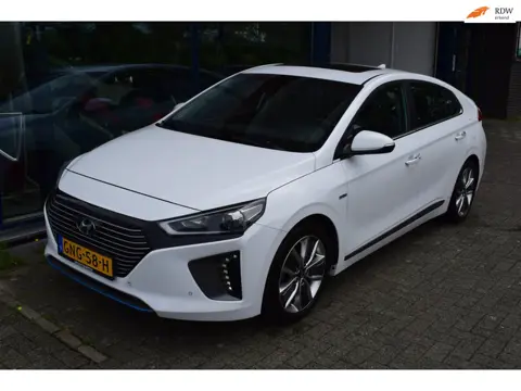 Hyundai IONIQ 1.6 GDi First Edition