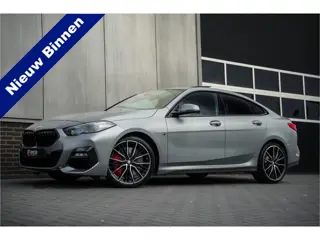 BMW 2 Serie Gran Coupé M-Sportpakket 220i 178 pk / Frozen-Grey/ Pano-Dak/ Harman&Kardon/ Individual/