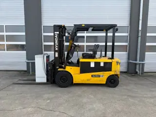 Hyundai 30BH-7 elektrische heftruck 3000kg 3ton forklift