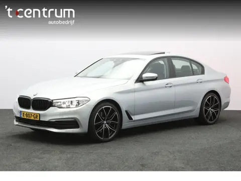 BMW 5 Serie 540i 340 PK xDrive High Executive, Trekhaak, Schuif-Kanteldak, Adap. Cruise Control, Mem