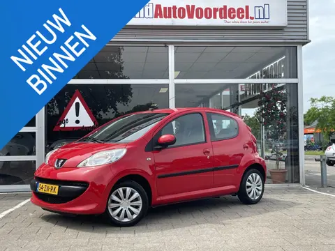 Peugeot 107 1.0-12V XS / 5 deurs/Centrale vergr met afstandsbedien/Elektrische raambediening/