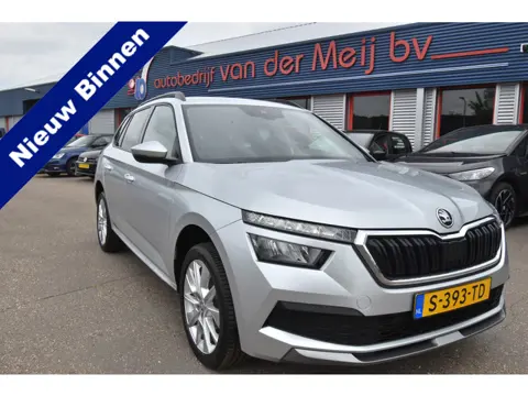 Škoda Kamiq 1.0 TSI Sport Business , CLIMATRONIC , NAVI VIA APP ,  A UITRIJ CAM , PDC A , LMV17 , LE