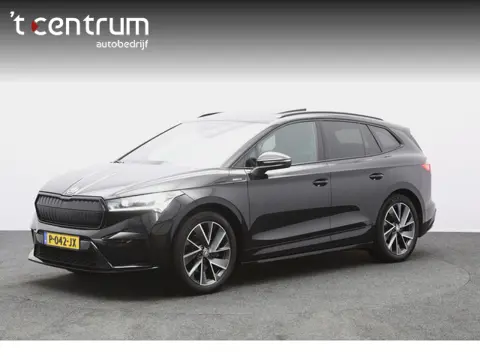 Škoda Enyaq iV 60 KWH 180 PK Sportline, SOH 92 %, Warmtepomp, Panoramadak, Trekhaak