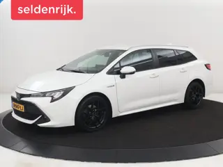 Toyota Corolla 2.0 Hybrid First Edition |  Stoel & stuurverwarming | Navigatie | Carplay | Adaptive 