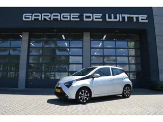 Toyota Aygo 1.0 VVT-i x-play limited automaat