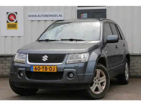 Suzuki Grand Vitara 2.0-16V 4WD High Executive*Schade exterieur, zie foto's*Perfect Onderh.*Afneemb.