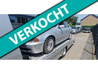 BMW 5-serie 530i Executive MOTORSCHADE !!!!