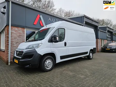 Fiat Ducato 35 2.3 MultiJet L3H2 Trekhaak! 177PK! 3-Zitplaatsen! Nette Bus! Airco/Clima! Cruise Cont