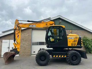 JCB JS145W + (bj 2017)