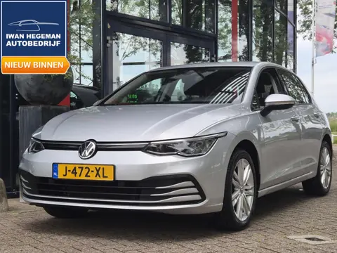 Volkswagen Golf 1.0 TSI Life | Navigatie via Apple carplay | Climate Control | Parkeersensoren | Lic