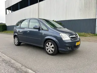 Opel Meriva 1.4-16V Temptation KOPPAKKING