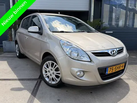 Hyundai i20 1.4i i-Motion Automaat Carplay Camera NAP! Inruil mogelijk!