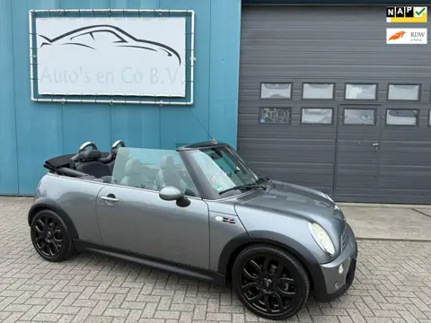 Mini Mini Cabrio 1.6 Cooper S Chili Automaat Clima Cruise 17" bi-Xenon Pdc Half leder NL Auto NAP Ze