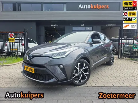 Toyota C-HR 1.8 Hybrid Dynamic | Met o.a. adaptieve cruise control, lane-assist, navigatie, achterui