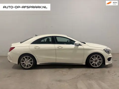 Mercedes-Benz CLA-klasse 200 Edition 1 Automaat Navi Leer Airco Cruise