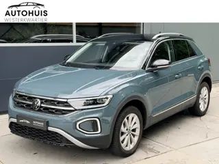 Volkswagen T-Roc 1.5 TSI 150pk DSG Style Virtual Cockpit Ergo stoel Trekhaak Camera Stoelverwarming 