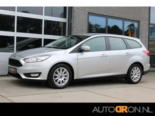 Ford FOCUS Wagon 1.0 Titanium Edition Stuur&Stoelverwarming Navigatie