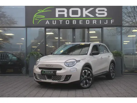 Fiat 600E La Prima 54 kWh (bj 2025, automaat)