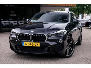 BMW X2 SDrive20i High Executive|Rijklaar!|M-Pakket|HUD|Trekhaak|Stoelverwarming|Schintzler