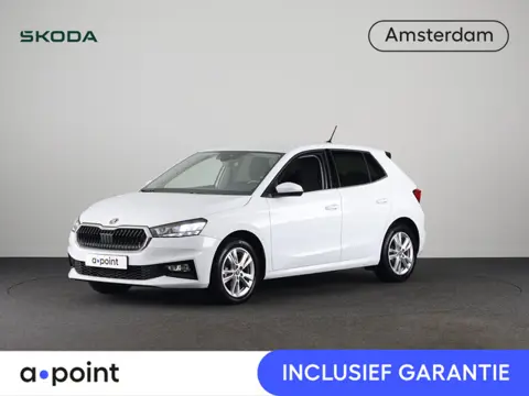Skoda Fabia 1.0 TSI Business Edition 95pk | Parkeercamera | Verwarmbare voorstoelen | Navigatie via 