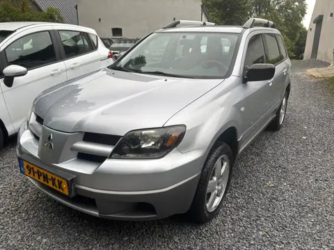 Mitsubishi Outlander 2.0 Sport 4WD KM 163747 MET NAP