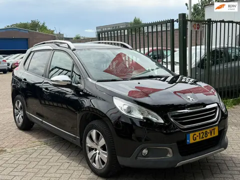 Peugeot 2008 1.2 PureTech Urban Cross 2e eigenaar dealer onderhouden panorama dak parkeer sensor air
