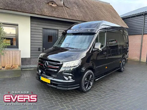 Mercedes-Benz Sprinter 319 1.9 CDI L2H2 RWD