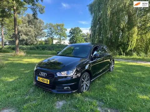 Audi A1 Sportback 1.0 TFSI SLine Airco Navi Cruise