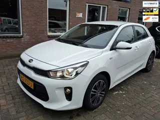 Kia Rio 1.0 TGDI ComfortPlusLine Navigator. 100% onderhouden. O.a. carplay, camera, cruise, navi, et