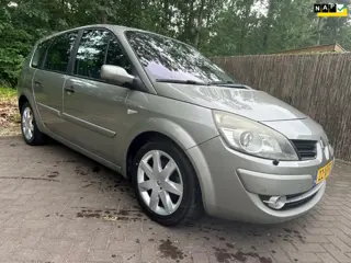 Renault Grand Scénic 2.0-16V Tech Line Automaat only for export