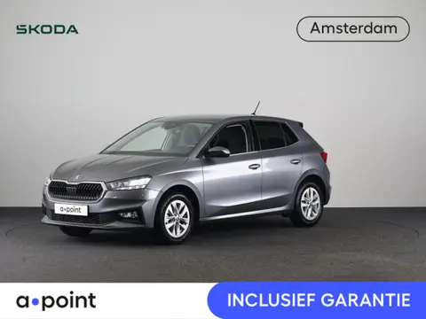 Skoda Fabia 1.0 TSI Business Edition 95pk | Parkeercamera | Verwarmbare voorstoelen | Navigatie via 