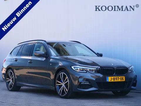 BMW 3 Serie Touring 318i High Executive Edition 157 Pk Automaat Navi / DAB / Apple Carplay / Leer / 