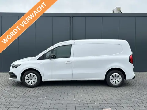 Mercedes-Benz eCitan 112 Pro L2H1 / 51 kWh / 3.369 KM / High Performance LED-koplampen / CAMERA / EC