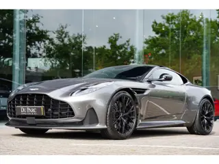 Aston Martin DB12 4.0 V8 / NL-Auto / B&W / Carbon