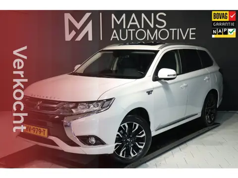 Mitsubishi Outlander 2.0 PHEV instyle+ / SCHUIFDAK / ACC / 360 / KEYLESS / STUUR+STOELVERW