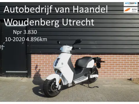 E-Max Bromscooter V120LD+ actieradius 140km 10-2020 4.896km