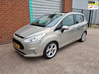 Ford B-Max 1.0 EcoBoost Titanium Bj:2013 NAP!