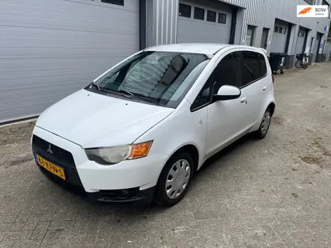 Mitsubishi Colt 1.3 Intro Edition! AIRCO! APK T/M 06-2027!